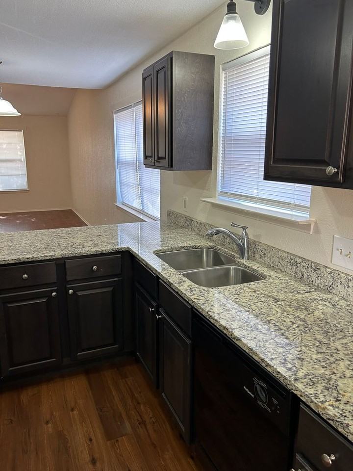 1416 Chapel Creek Rd - Photo 4 of 8