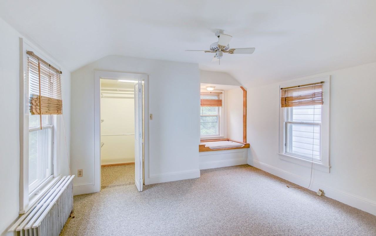 69 Huntington St - Photo 2 of 3
