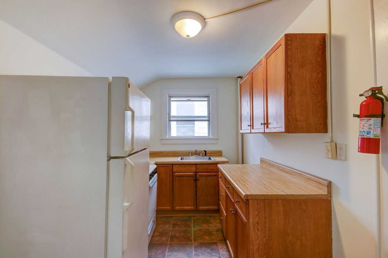 69 Huntington St - Photo 3 of 3