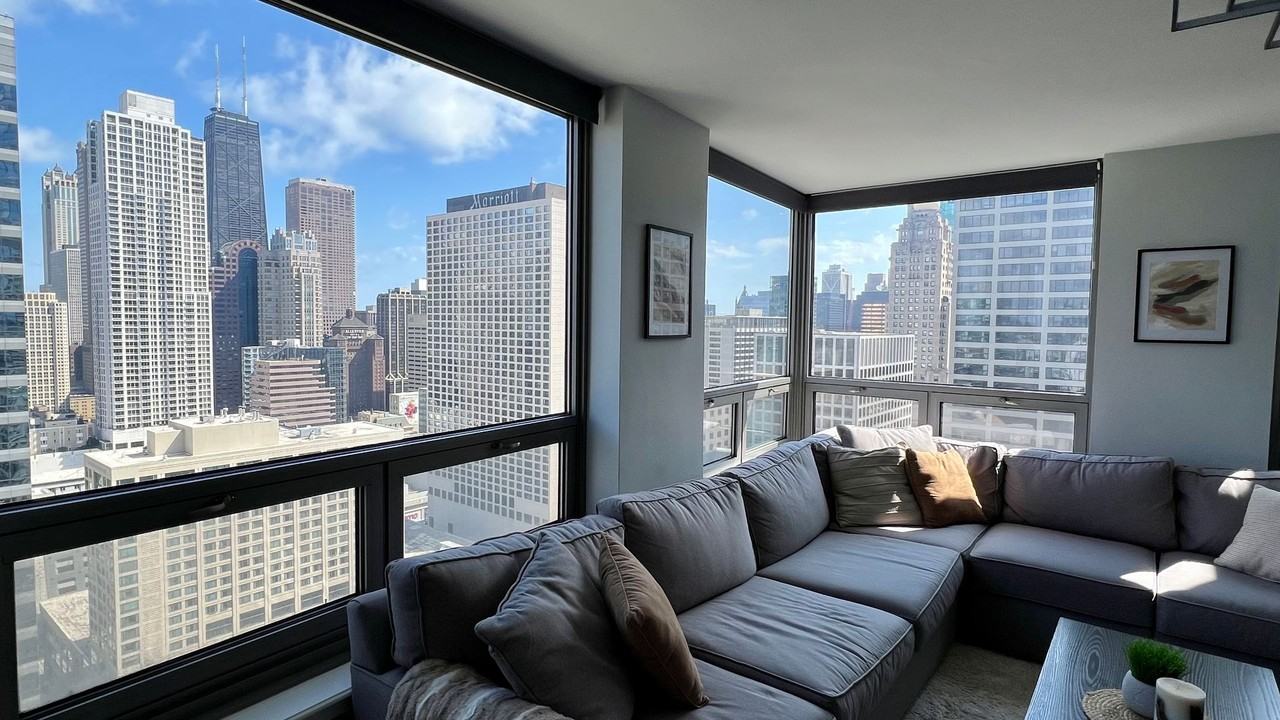 440 N Wabash Ave - Photo 4 of 40