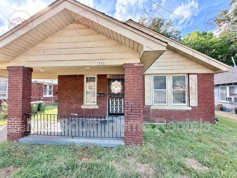 773 Spring St - Photo 4 of 23