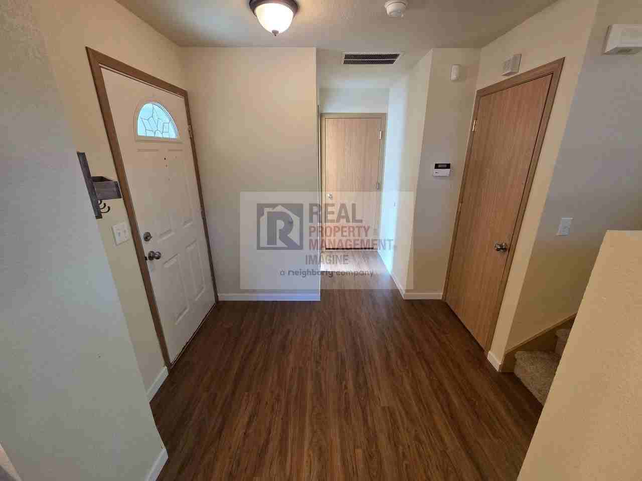 5206 Ivy Hill Ln Se - Photo 5 of 37