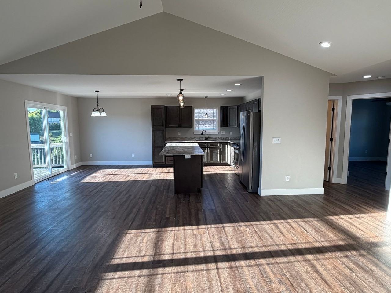 1410 Mary Catherine - Photo 5 of 50