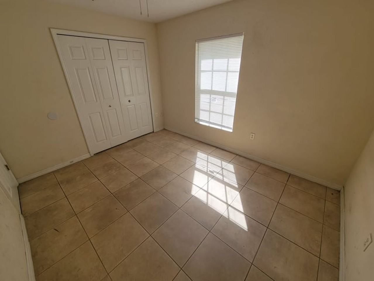 782 Squirrel Ct - Photo 7 of 9