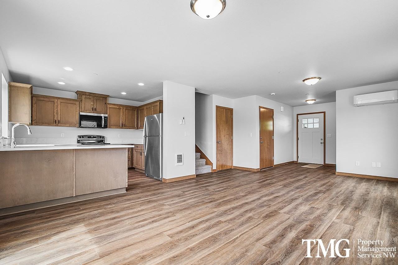 3316 Lewis Ln - Photo 5 of 36