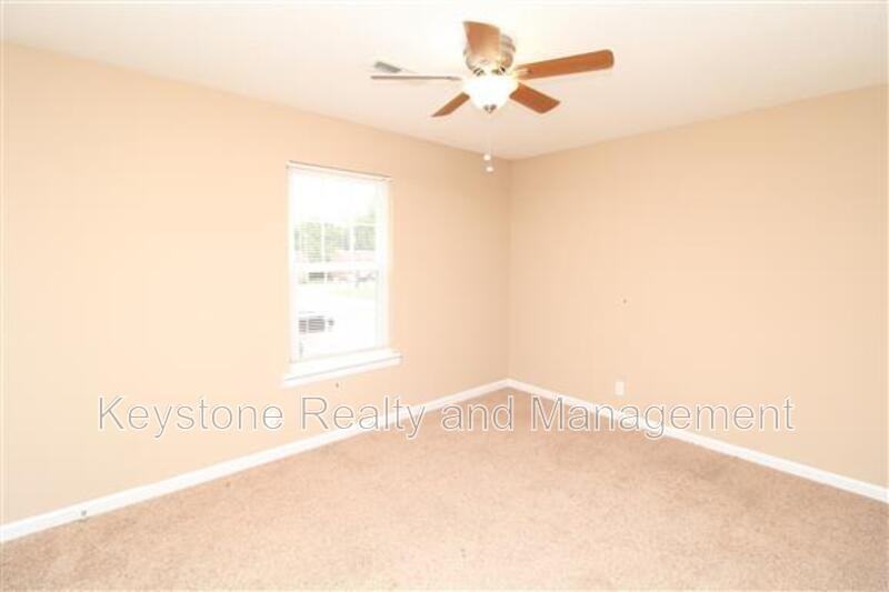 2446 Caroline Dr #D - Photo 6 of 7