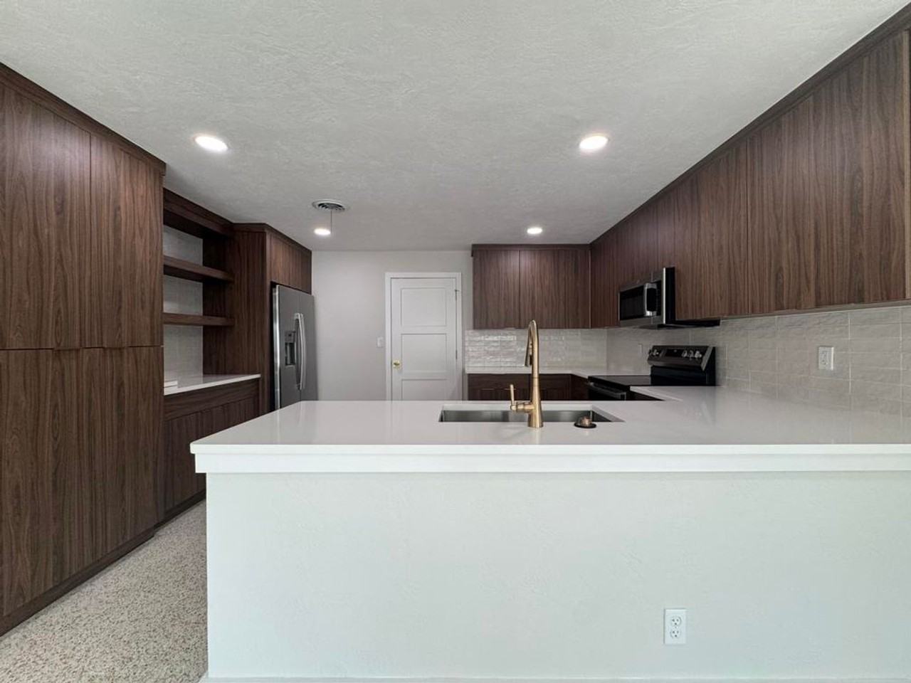 1250 Riverbreeze Blvd - Photo 7 of 14
