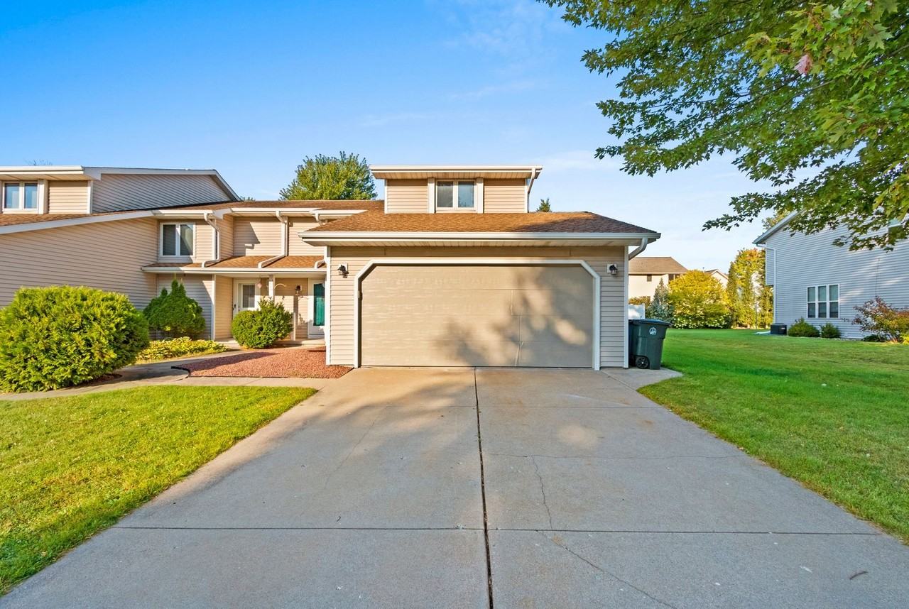 2378 Cedar Rdg - Photo 2 of 37