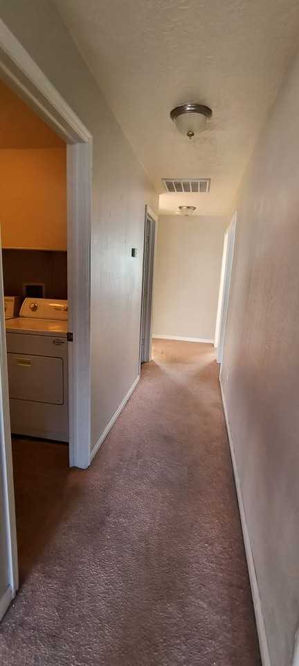 1257 N 575 W - Photo 6 of 16