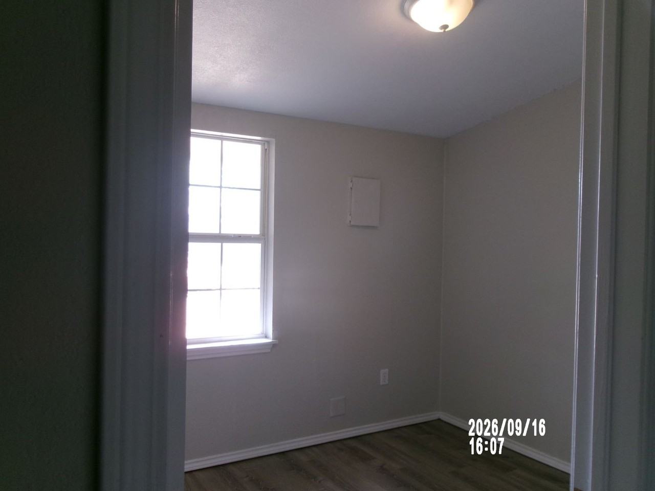 2318 Nw 32nd St - Photo 3 of 12