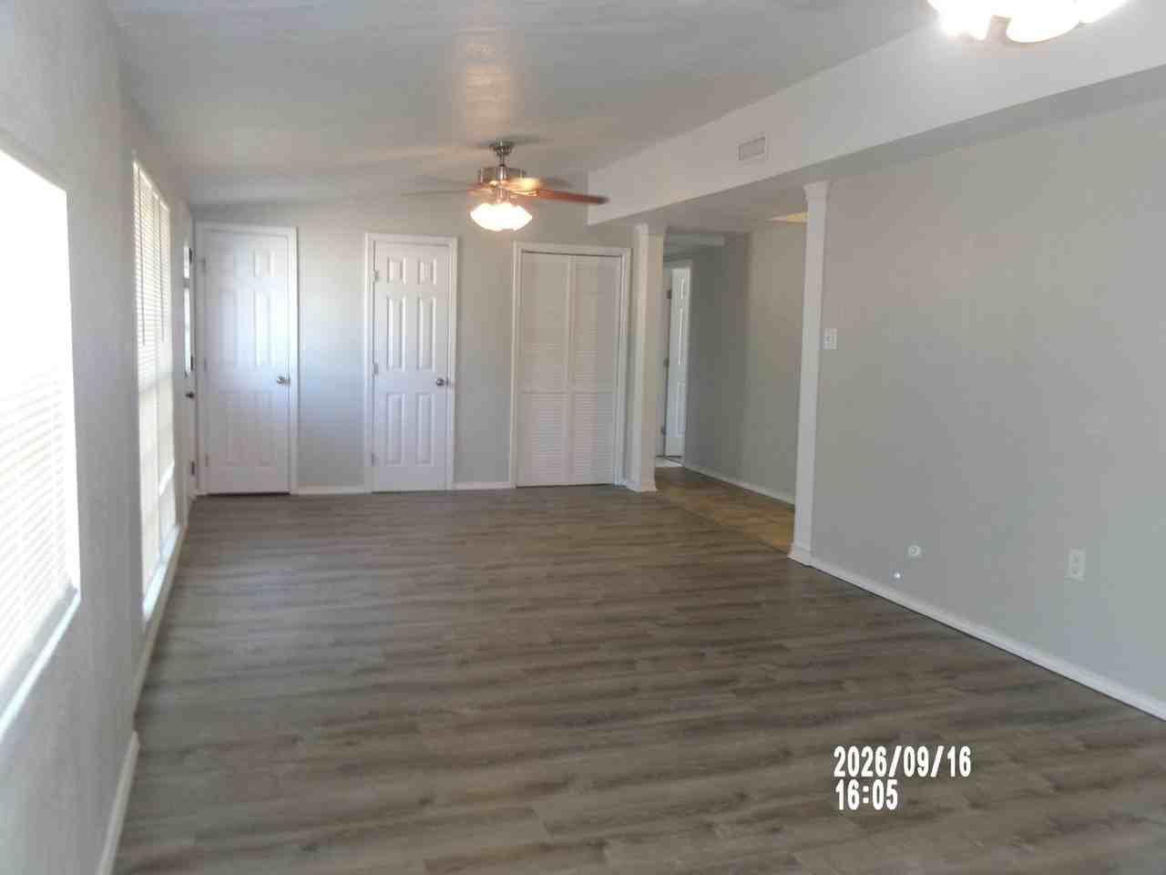 2318 Nw 32nd St - Photo 7 of 12