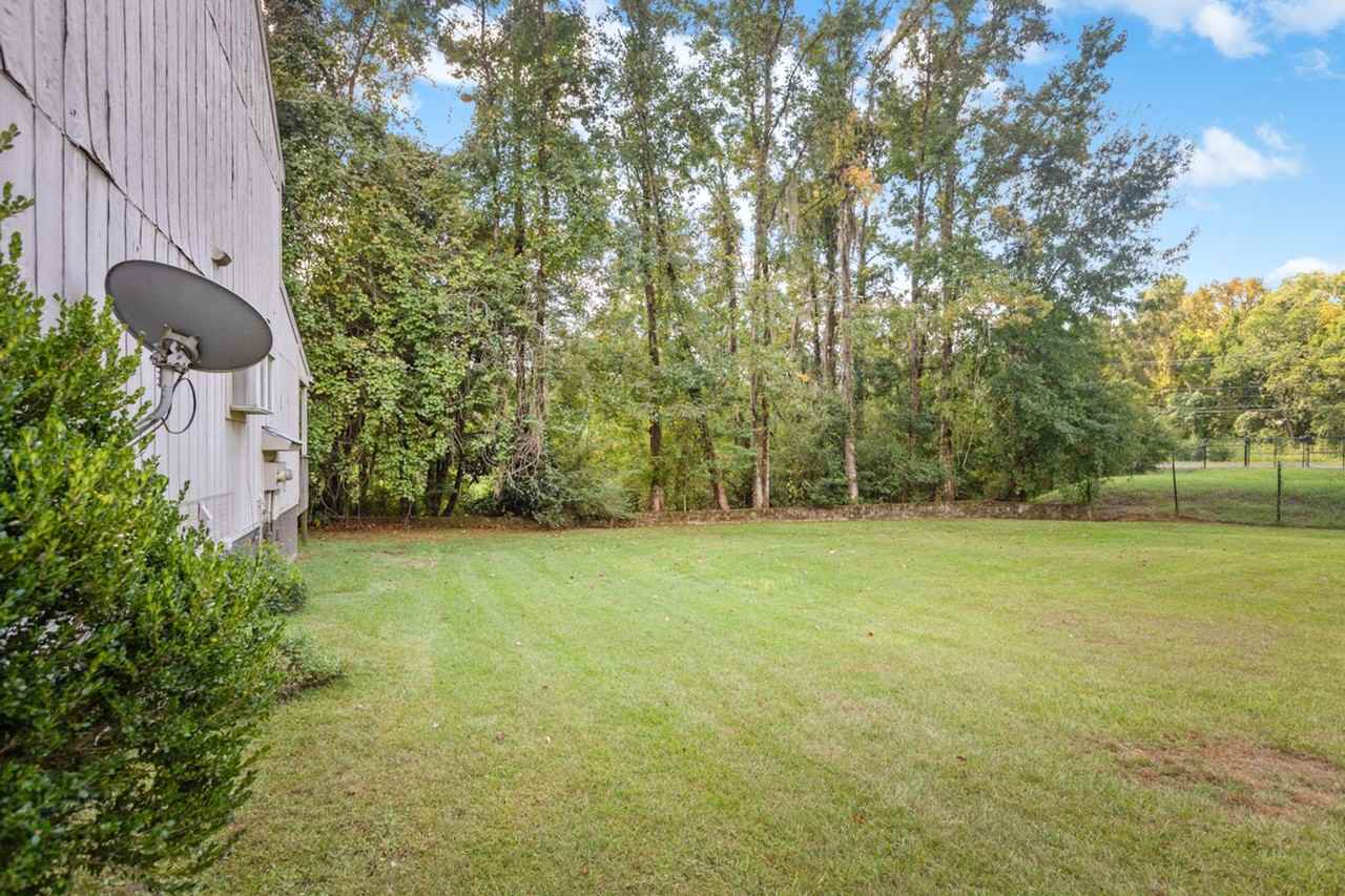 2735 E Park Ave #C - Photo 3 of 38