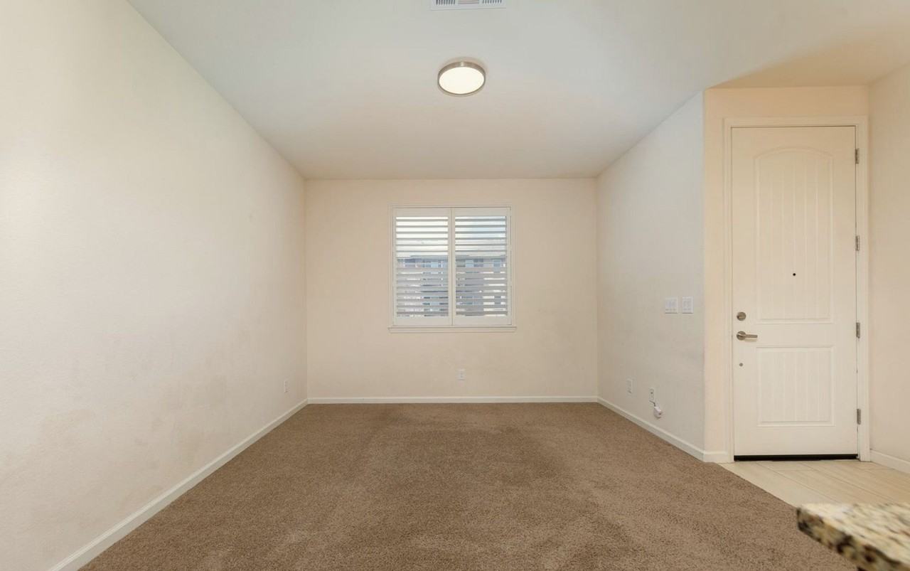 1034 Arbor Rd - Photo 7 of 22