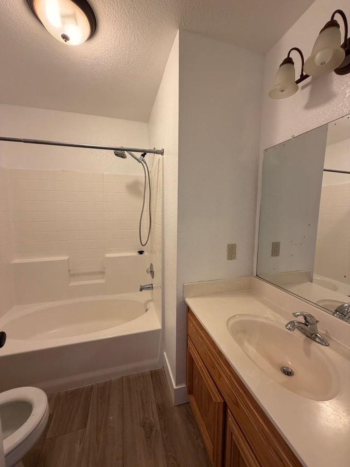 8574 Hydrangea Ct - Photo 6 of 17