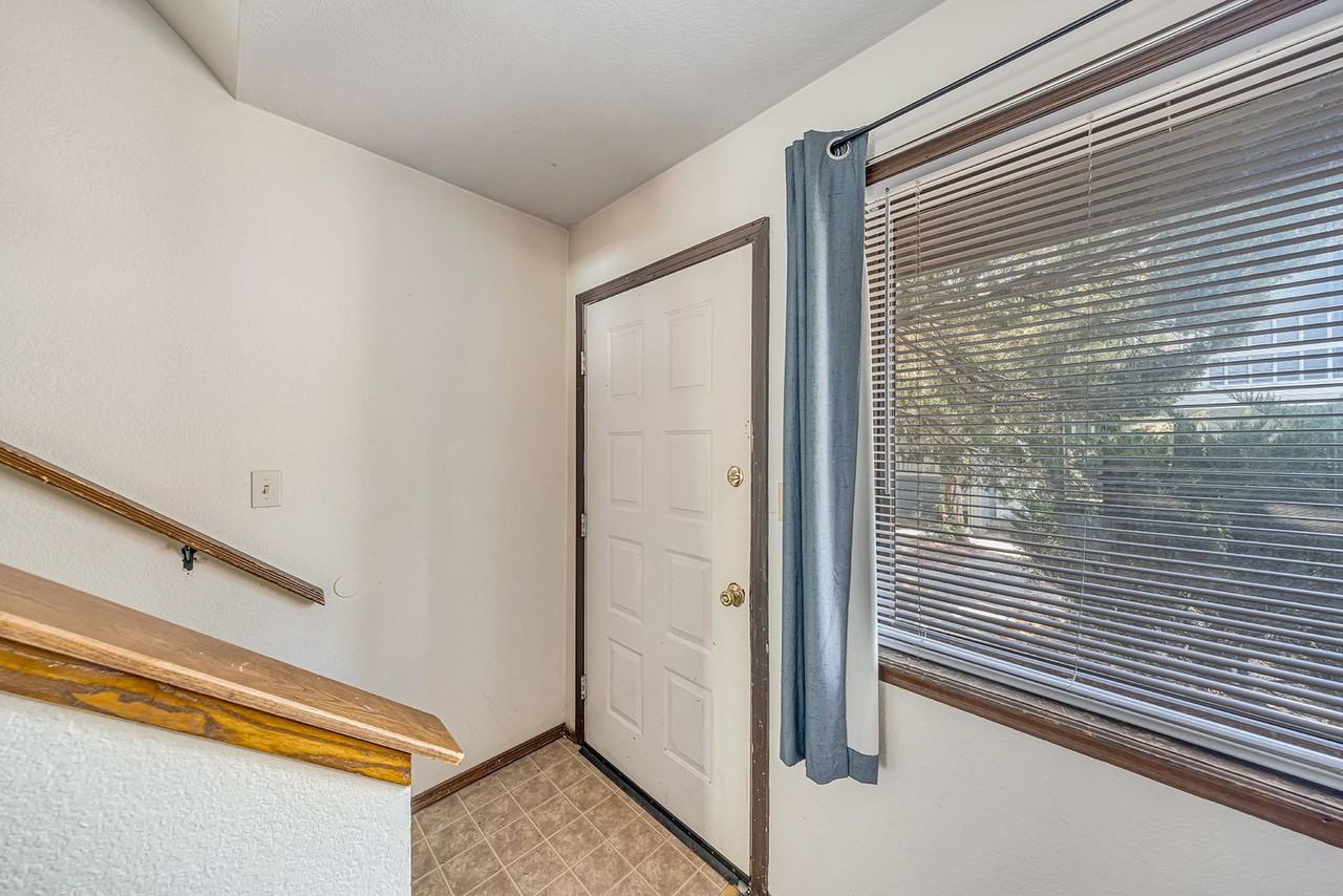 493 32 Rd - Photo 3 of 22