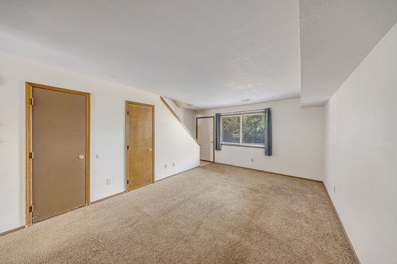 493 32 Rd - Photo 6 of 22