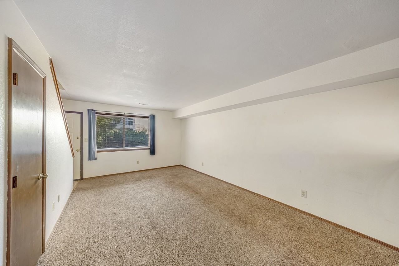 493 32 Rd - Photo 7 of 22