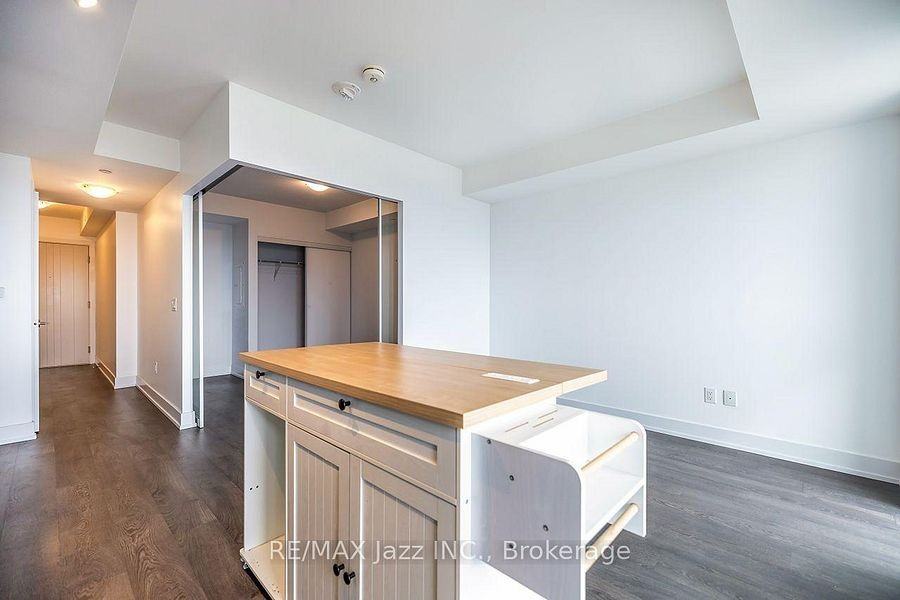2550 Simcoe Street North - Photo 7 of 14