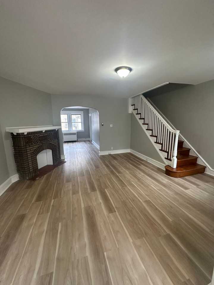 87 Burnside Ave - Photo 3 of 12