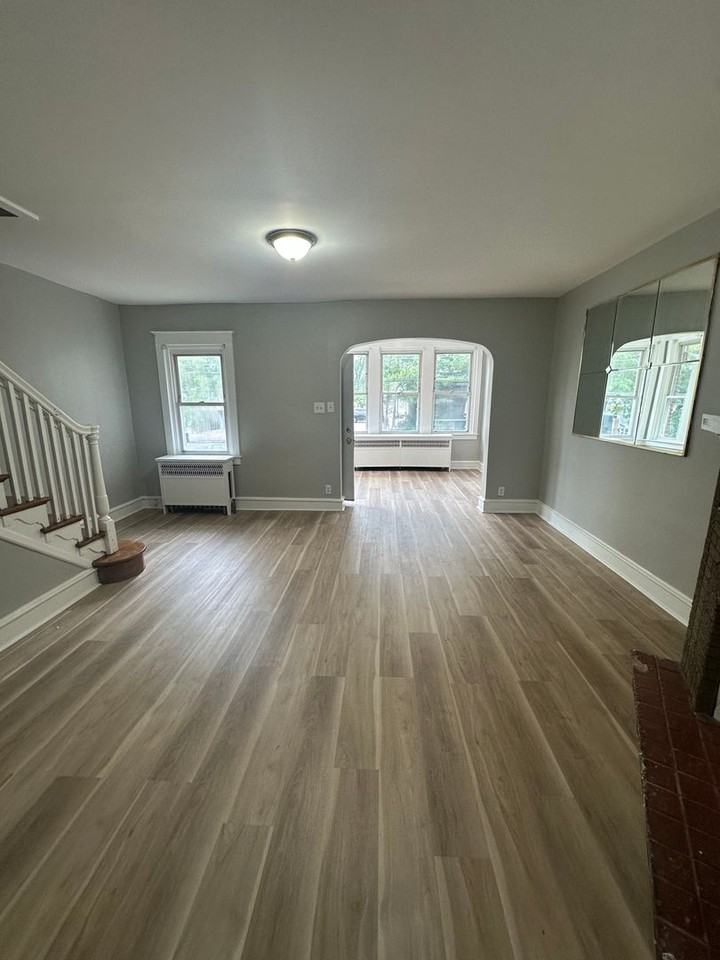 87 Burnside Ave - Photo 5 of 12