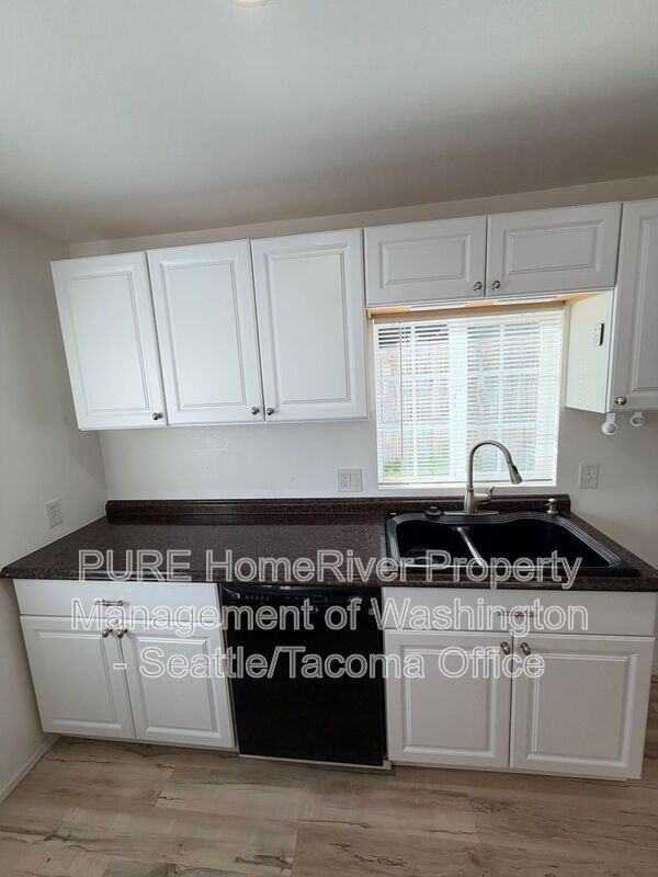 3516 S 10th St - Photo 7 of 23
