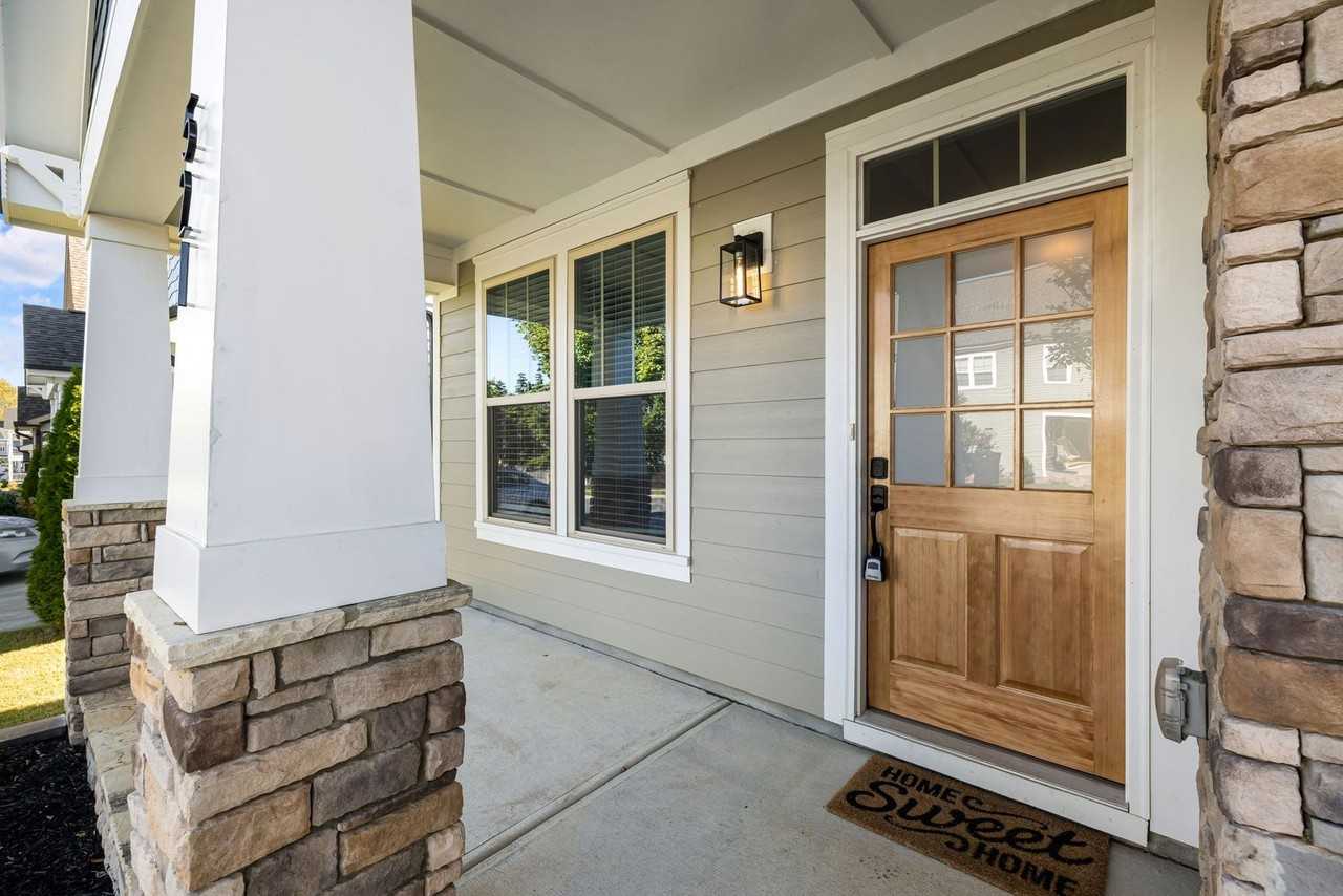 521 Groveview Wynd - Photo 4 of 38