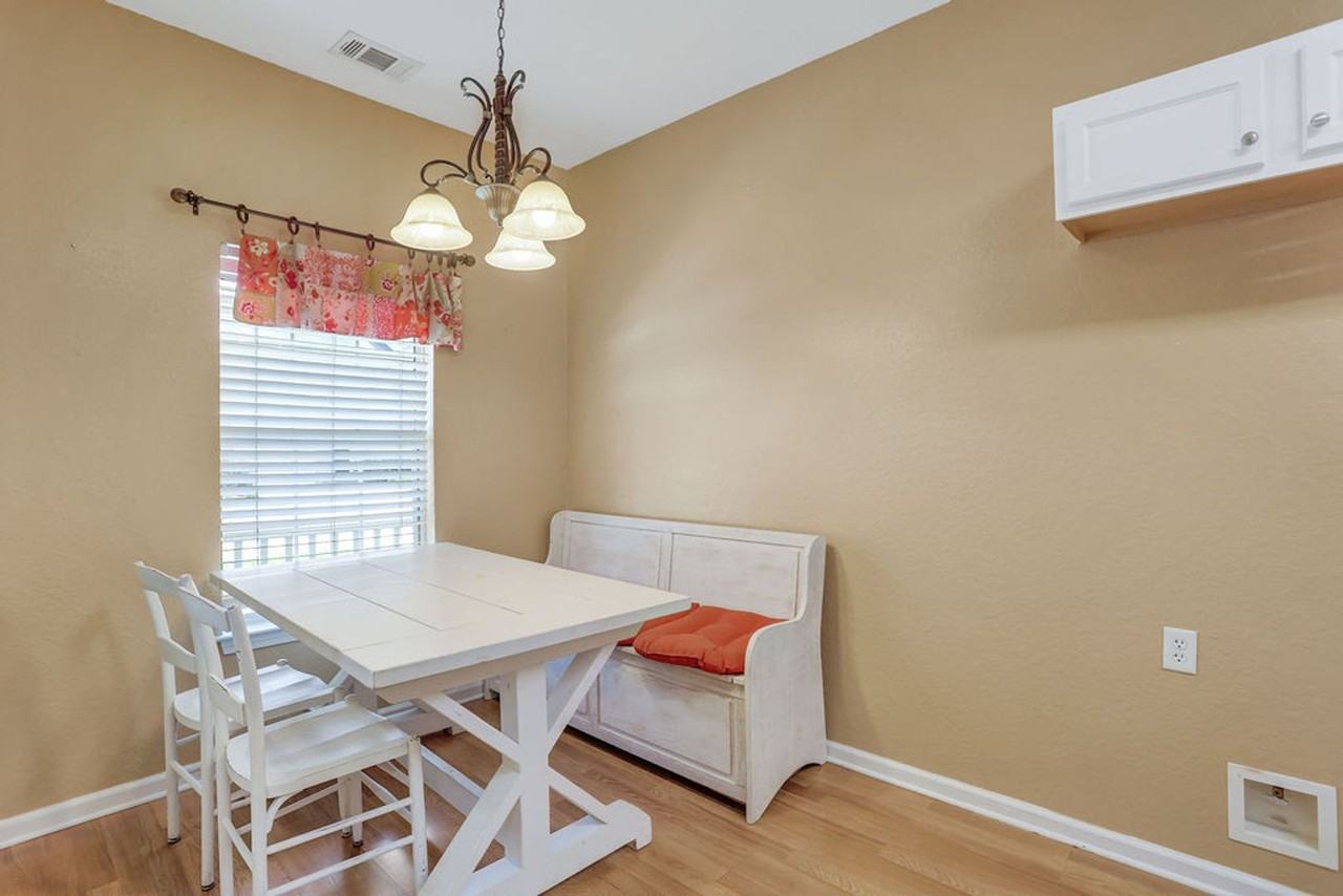 307 Governor Gwinnett Way - Photo 5 of 38