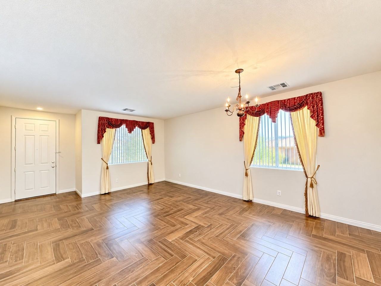 8443 Indigo Harbor Ave - Photo 3 of 26