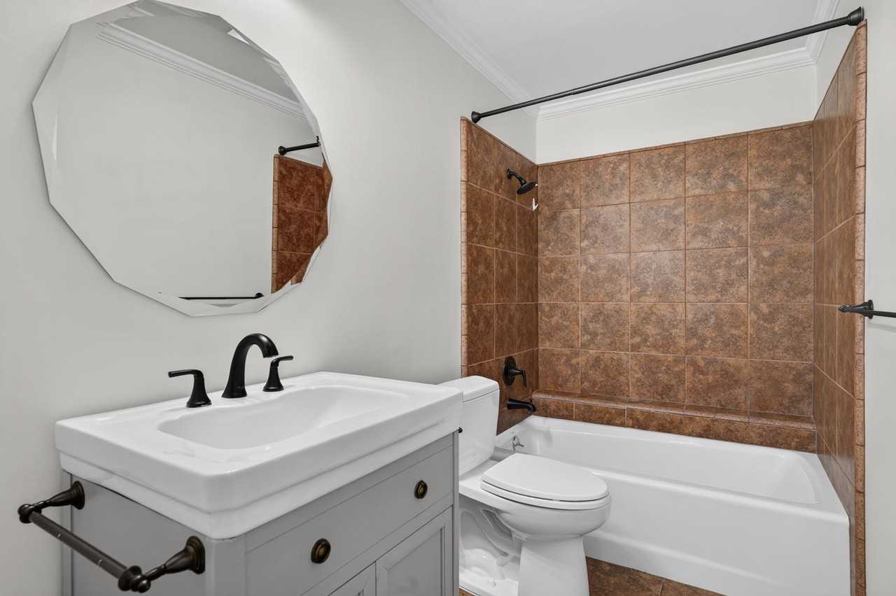 1978 La Corso Ct - Photo 5 of 40