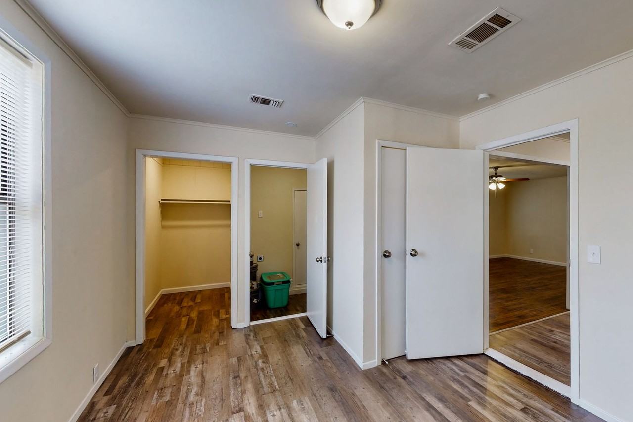 4413 Vermont Ave - Photo 5 of 50