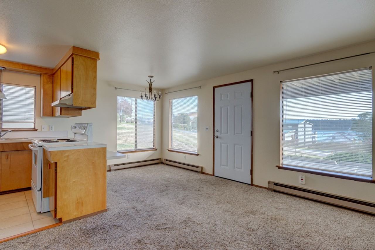 1721 Se 9th Ave #B - Photo 7 of 19