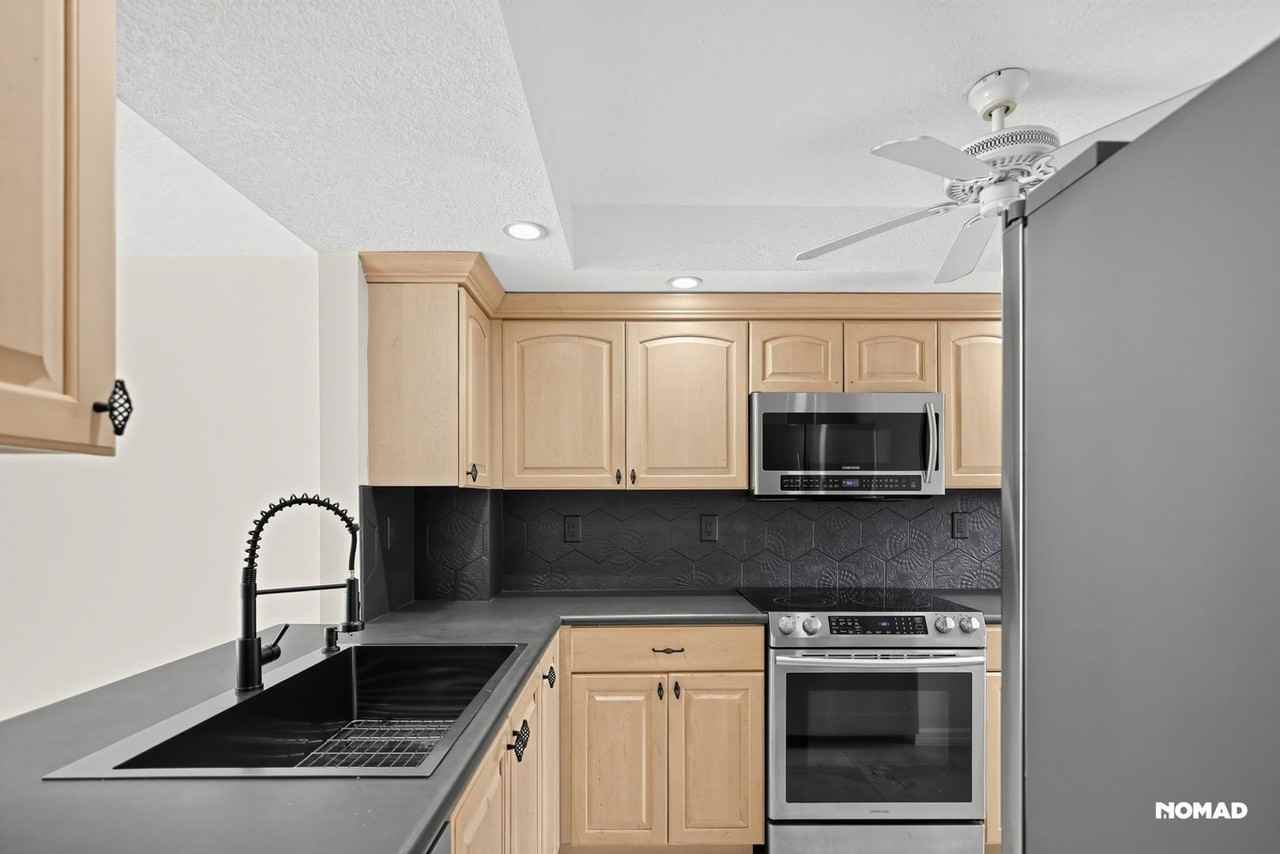 10600 S Ocean Dr - Photo 2 of 19