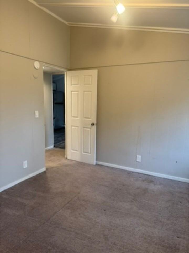 246 E 7th Ave - Photo 6 of 10