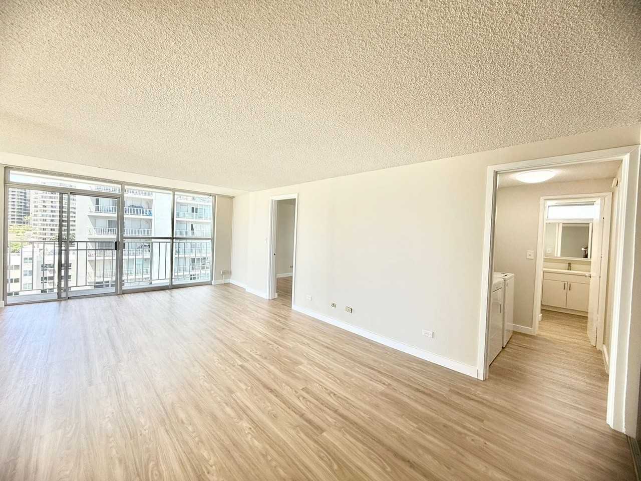 1121 Wilder Ave #1300B - Photo 2 of 24