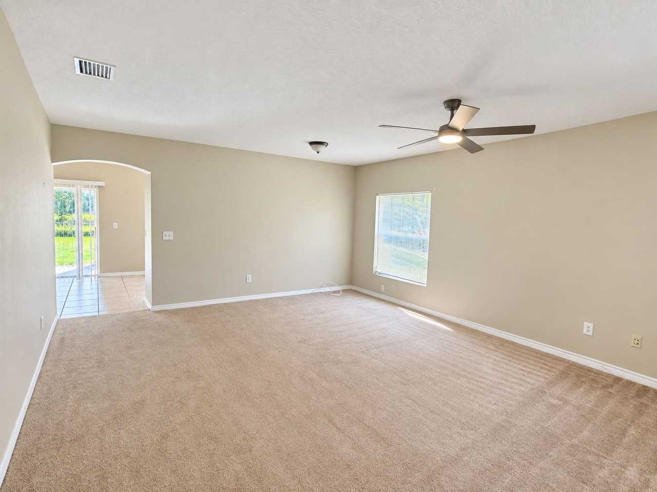 6509 Bridgecrest Dr - Photo 2 of 16