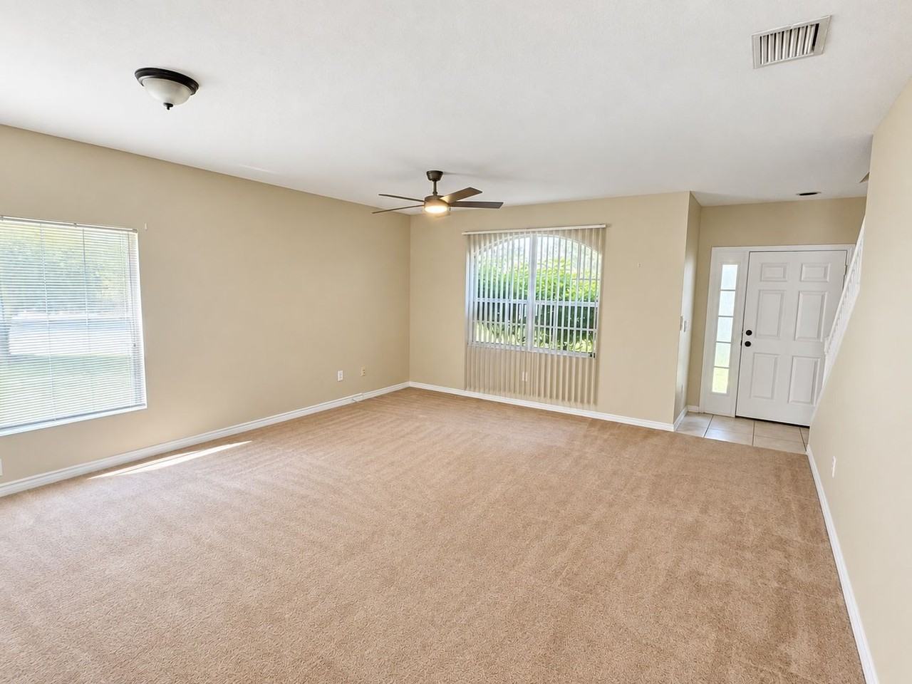 6509 Bridgecrest Dr - Photo 3 of 16