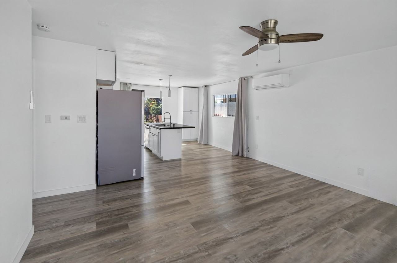 4525 Thorn St - Photo 4 of 18
