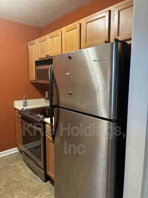 185 Alger Ln - Photo 3 of 13