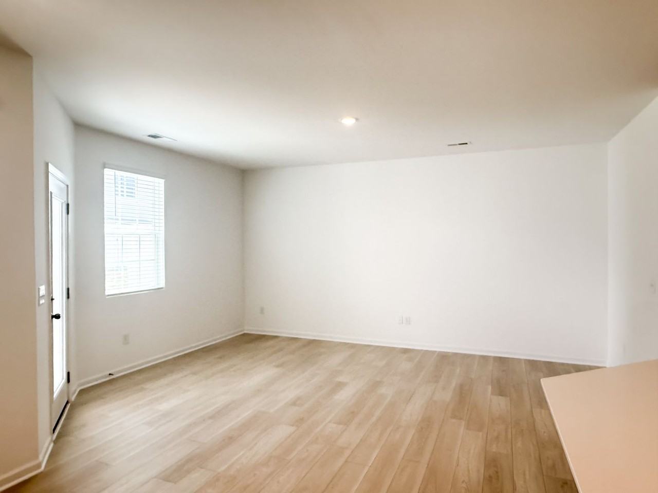 1736 1736 Hildago Drive - Photo 6 of 30