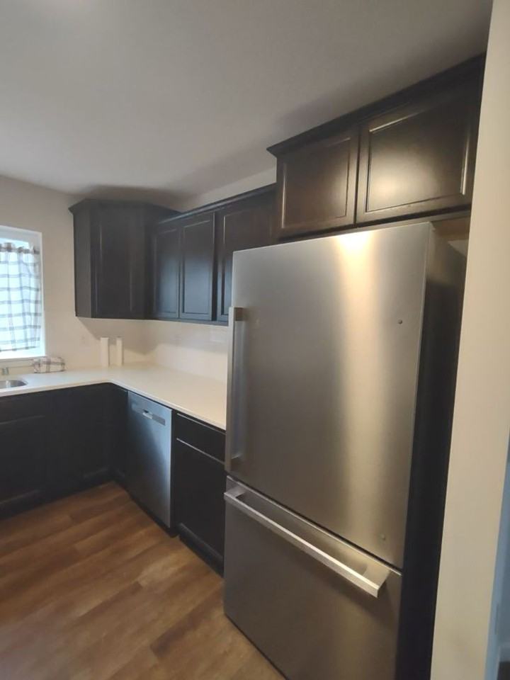 215 Werner Ct Se - Photo 5 of 18