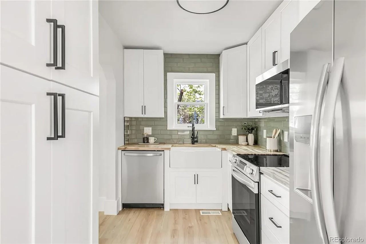 2117 S Lafayette St - Photo 7 of 26