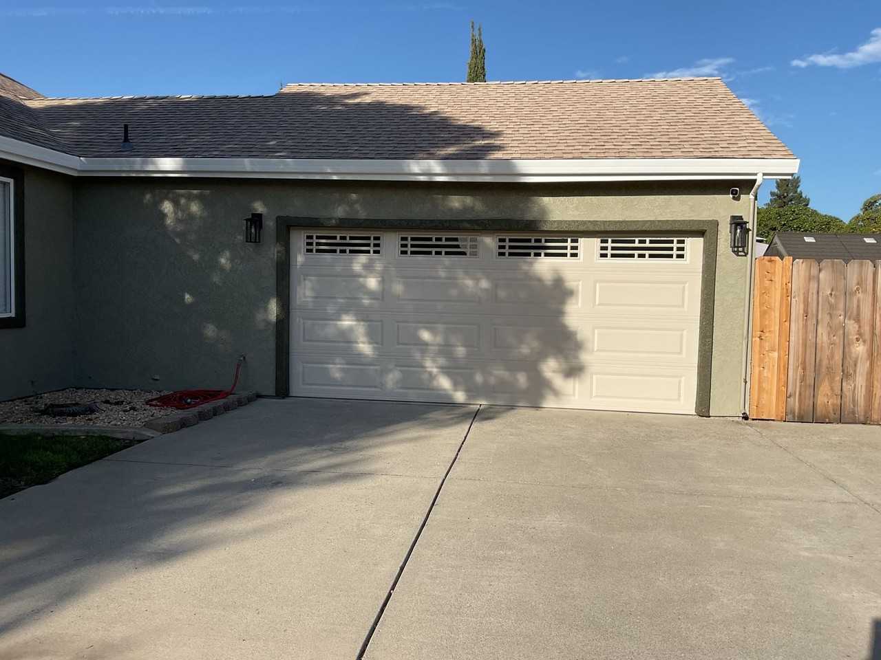 2078 Chadwick Dr - Photo 5 of 41