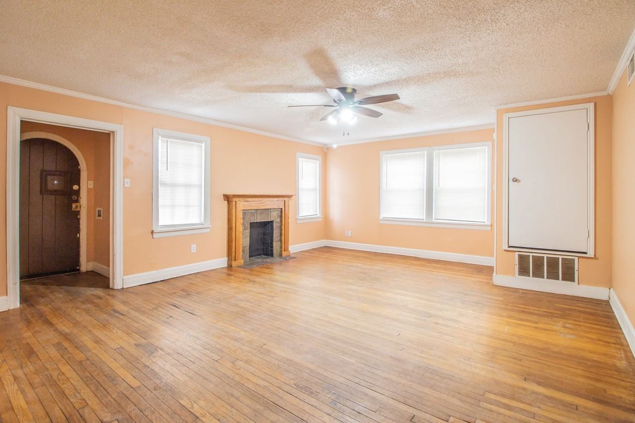 2203 20th St - Photo 2 of 18