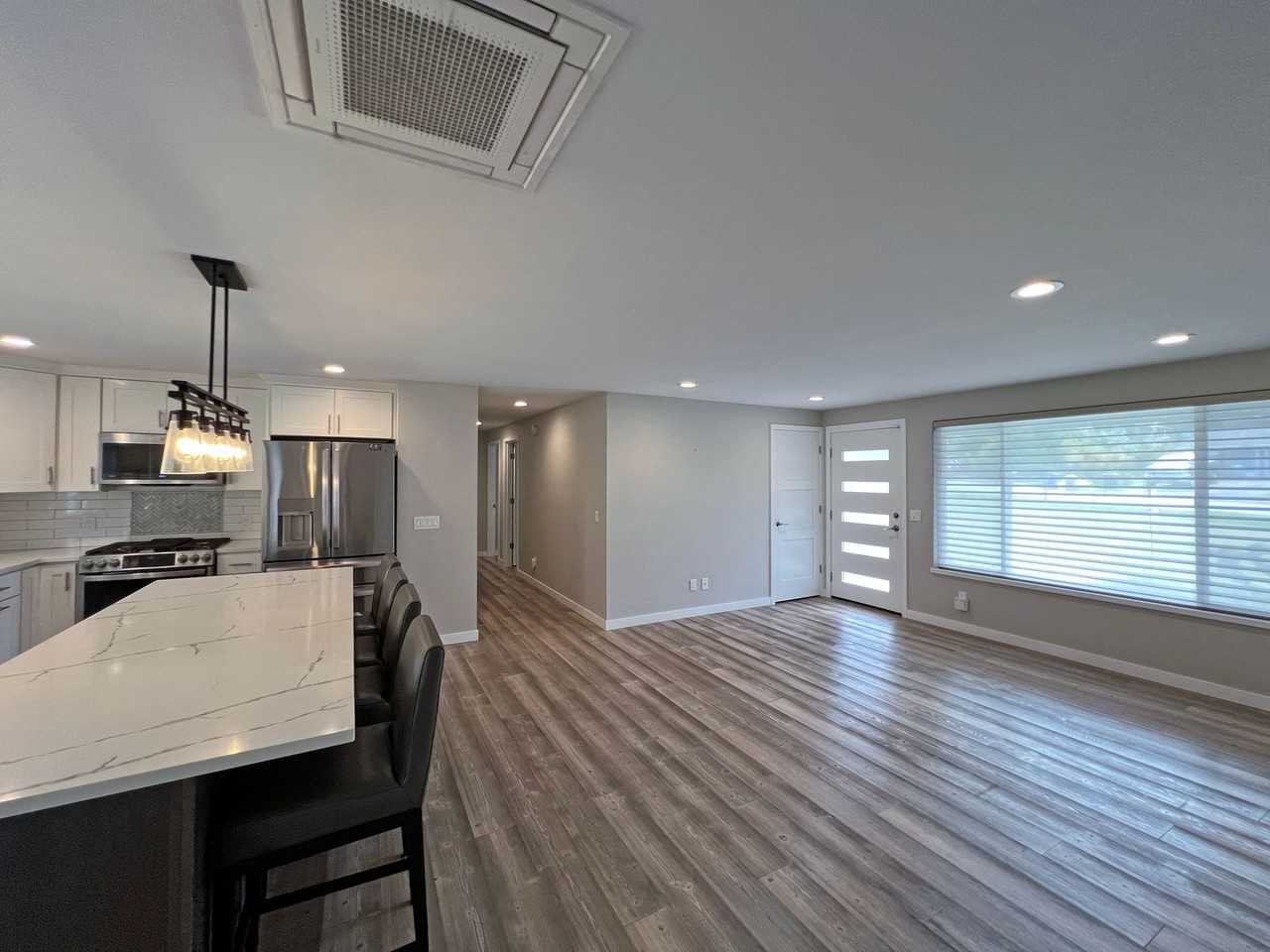 917 E Guiberson St - Photo 5 of 50
