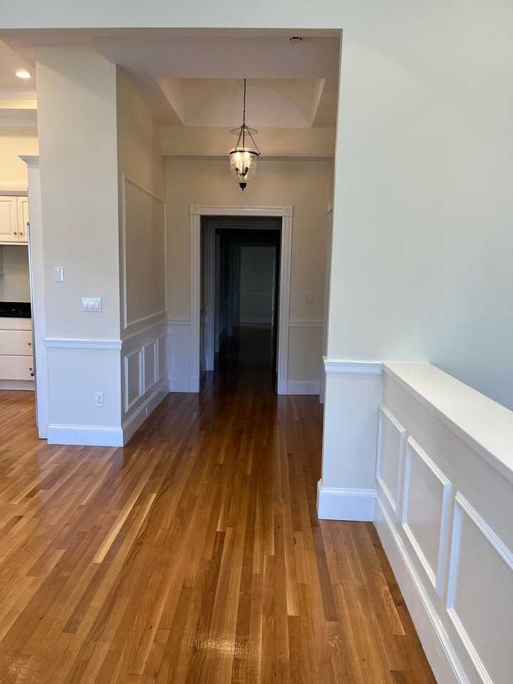 22 Beacon St - Photo 3 of 15