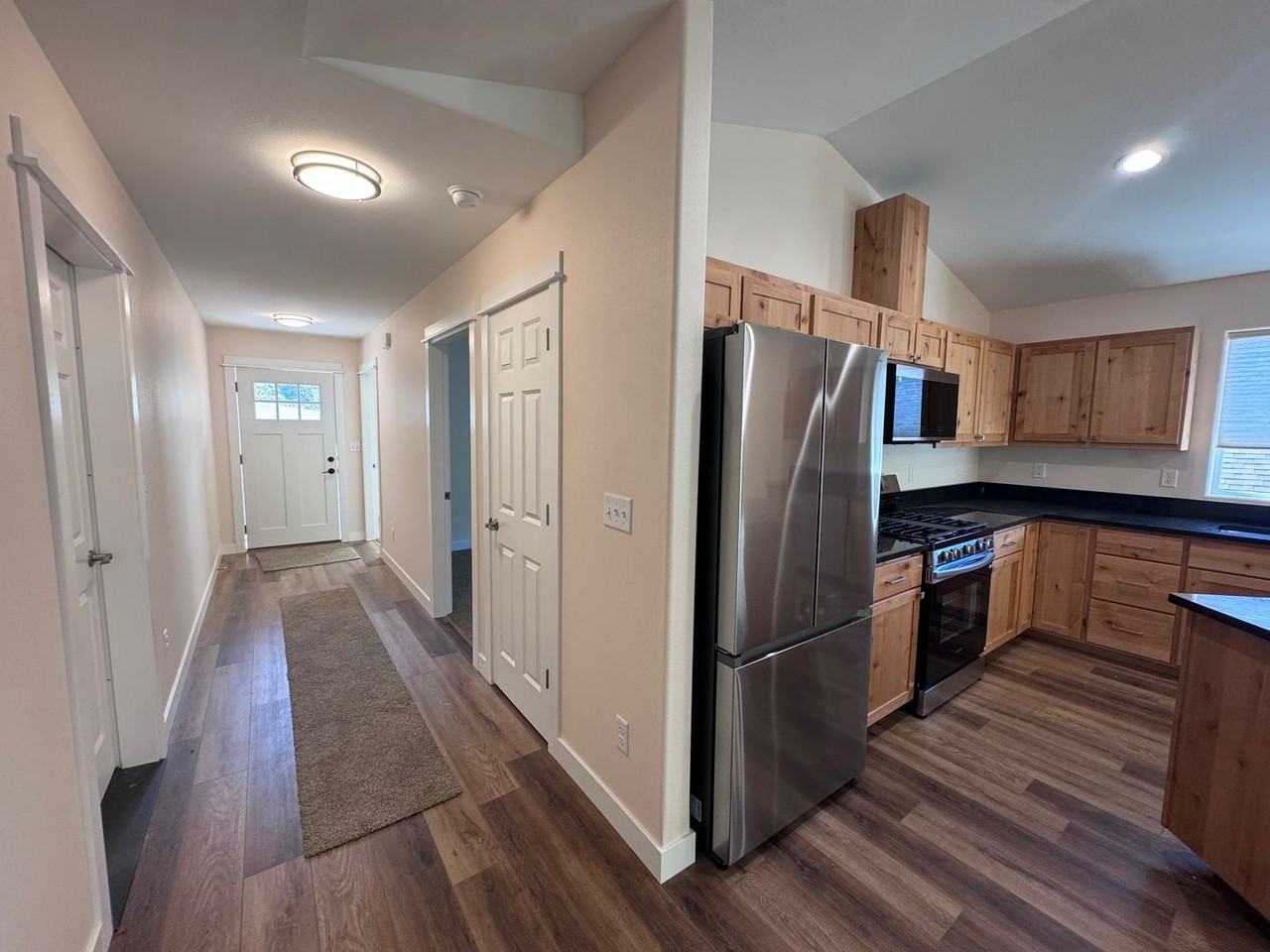 1710 Ne Alameda Ave - Photo 6 of 16