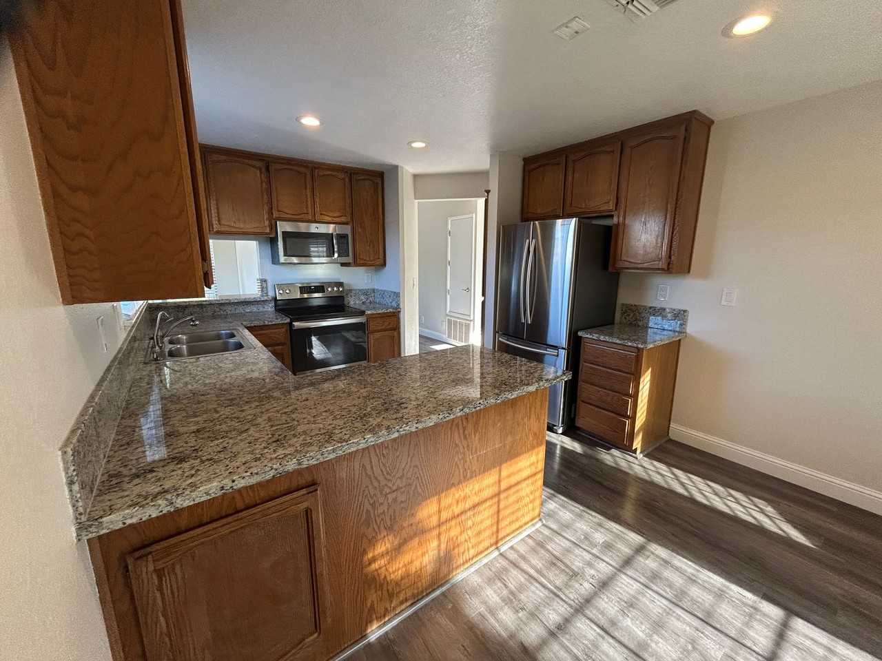 9493 Whithorn Ct - Photo 6 of 17