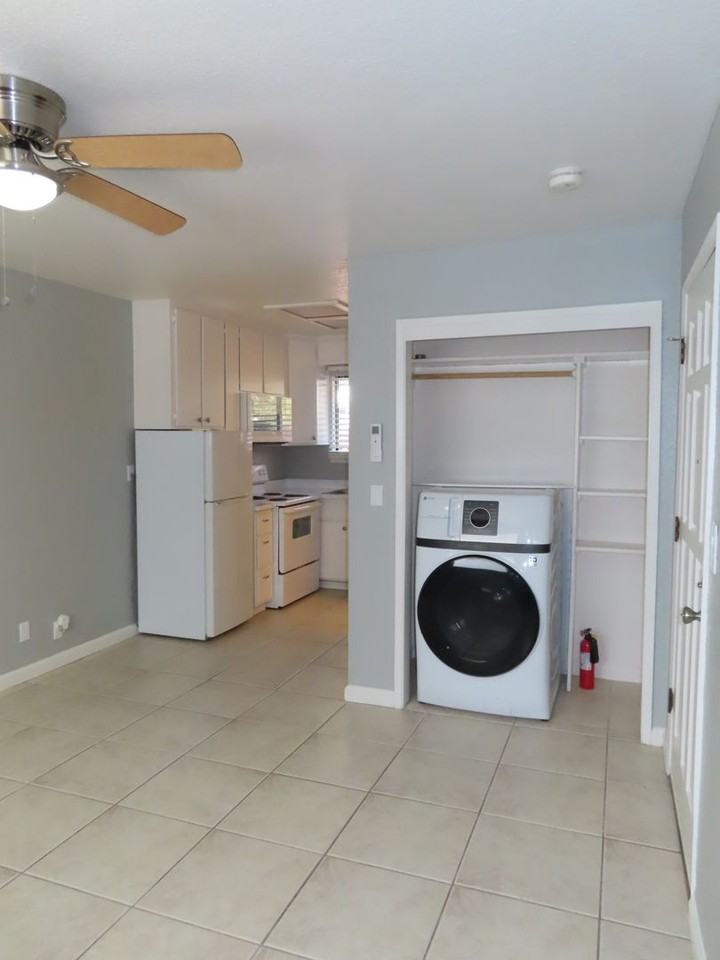 4248 Oterol Ct #B - Photo 5 of 17