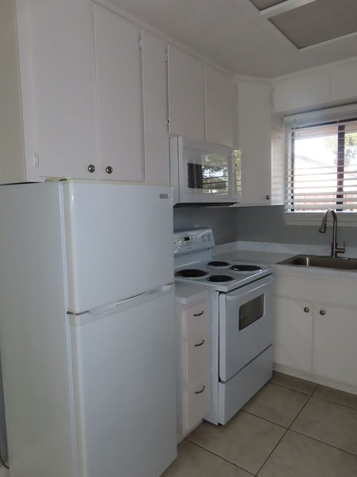 4248 Oterol Ct #B - Photo 7 of 17
