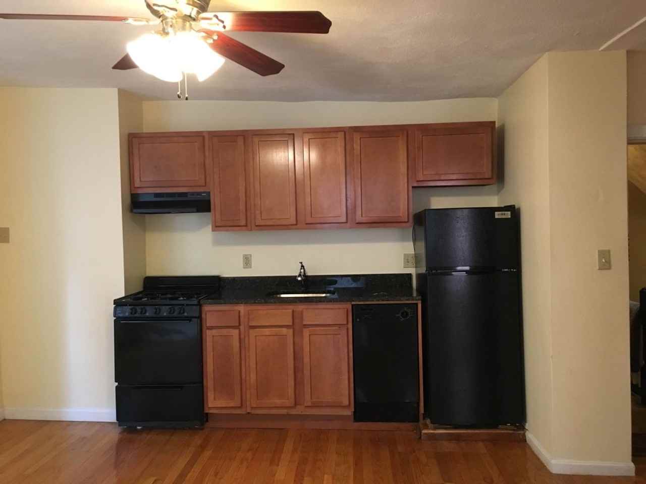 147 Endicott St - Photo 2 of 17